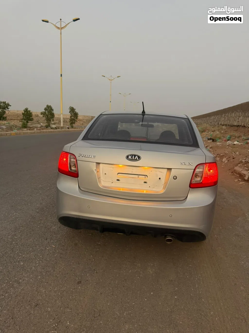 Kia Pride EX