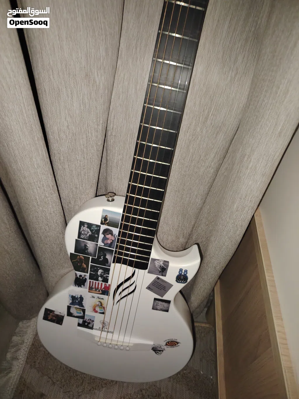 غيتار للبيع او التبديل ACOUSTIC GUITAR FOR SALE OR EXCHANGE اكوستيك غيتار للبيع او التبديل
