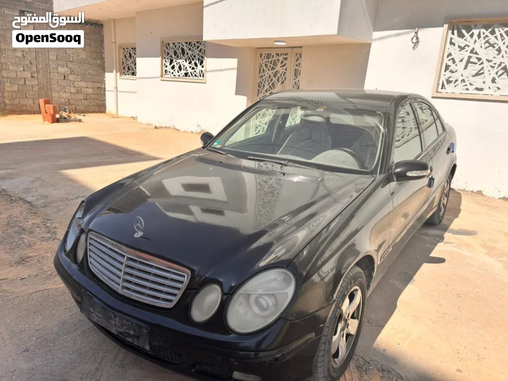 مرسيدس بنز الفئة-E E 240