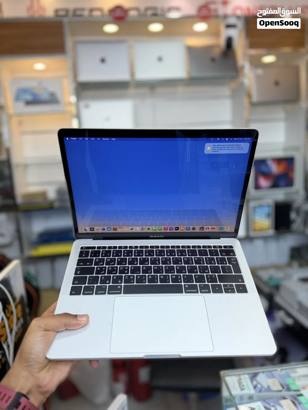 Apple MacBook Pro 256GB SSD 8GB RAM Excellent Retina Display i5 clean Fantastic condition