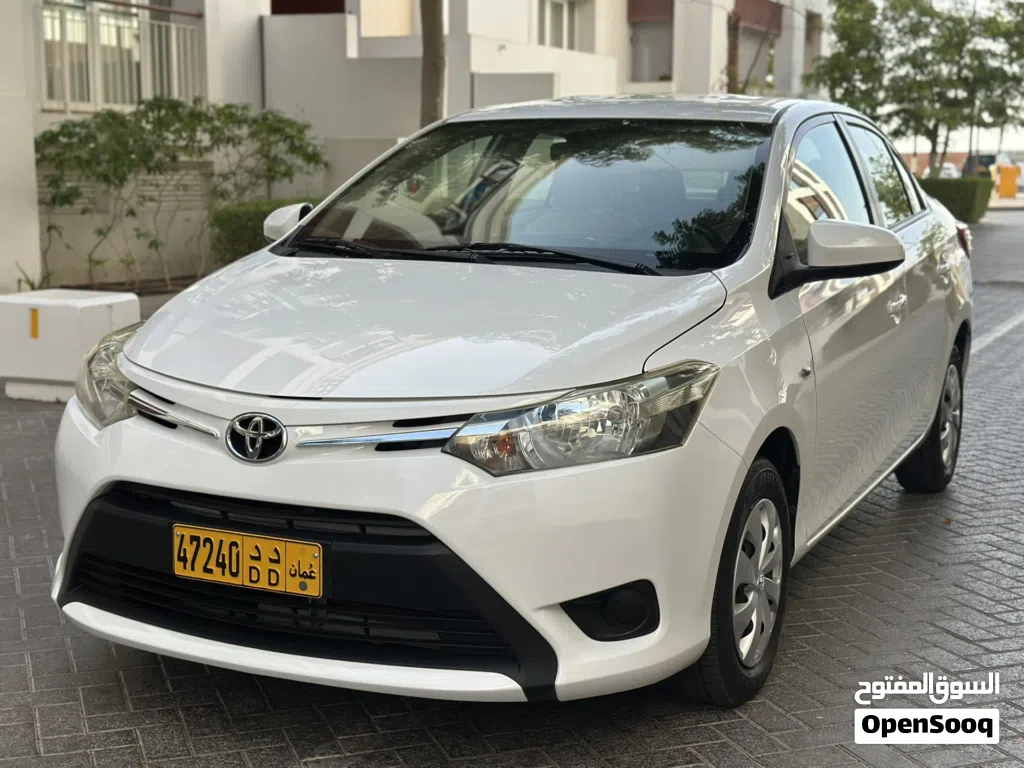 Toyota Yaris E
