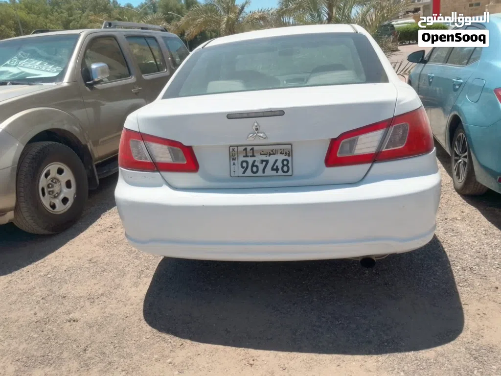 Mitsubishi Galant Standard