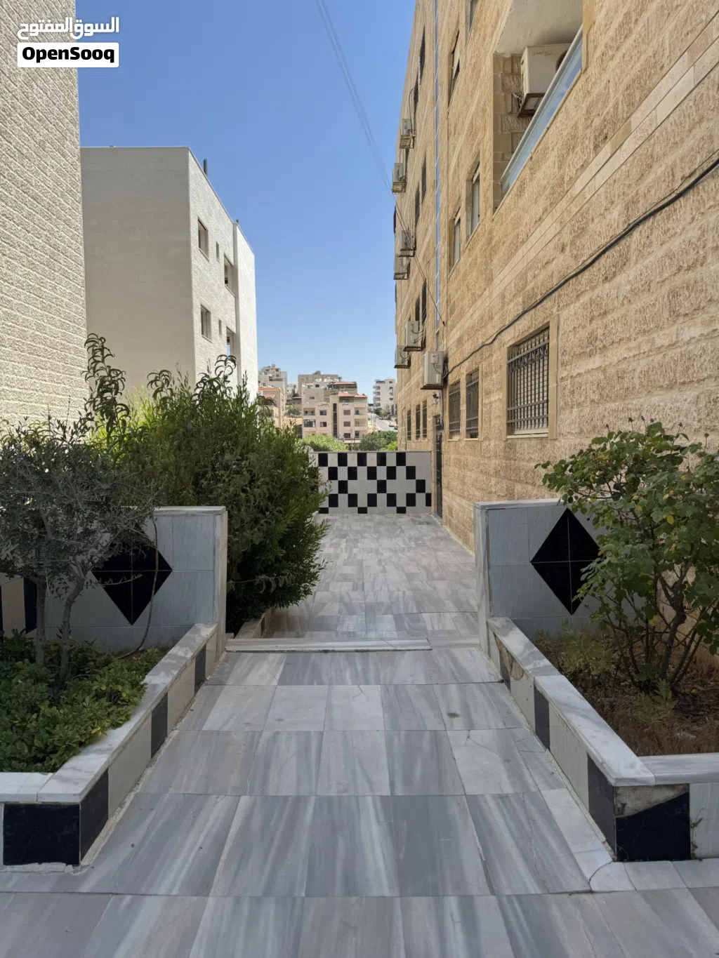 شقة فخمة للبيع ضاحية الرشيد بسعر ممتاز من المالك مباشرة