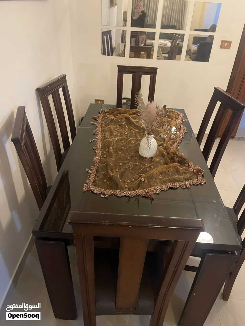 طاولة سفرة مع 6 كراسي للبيع