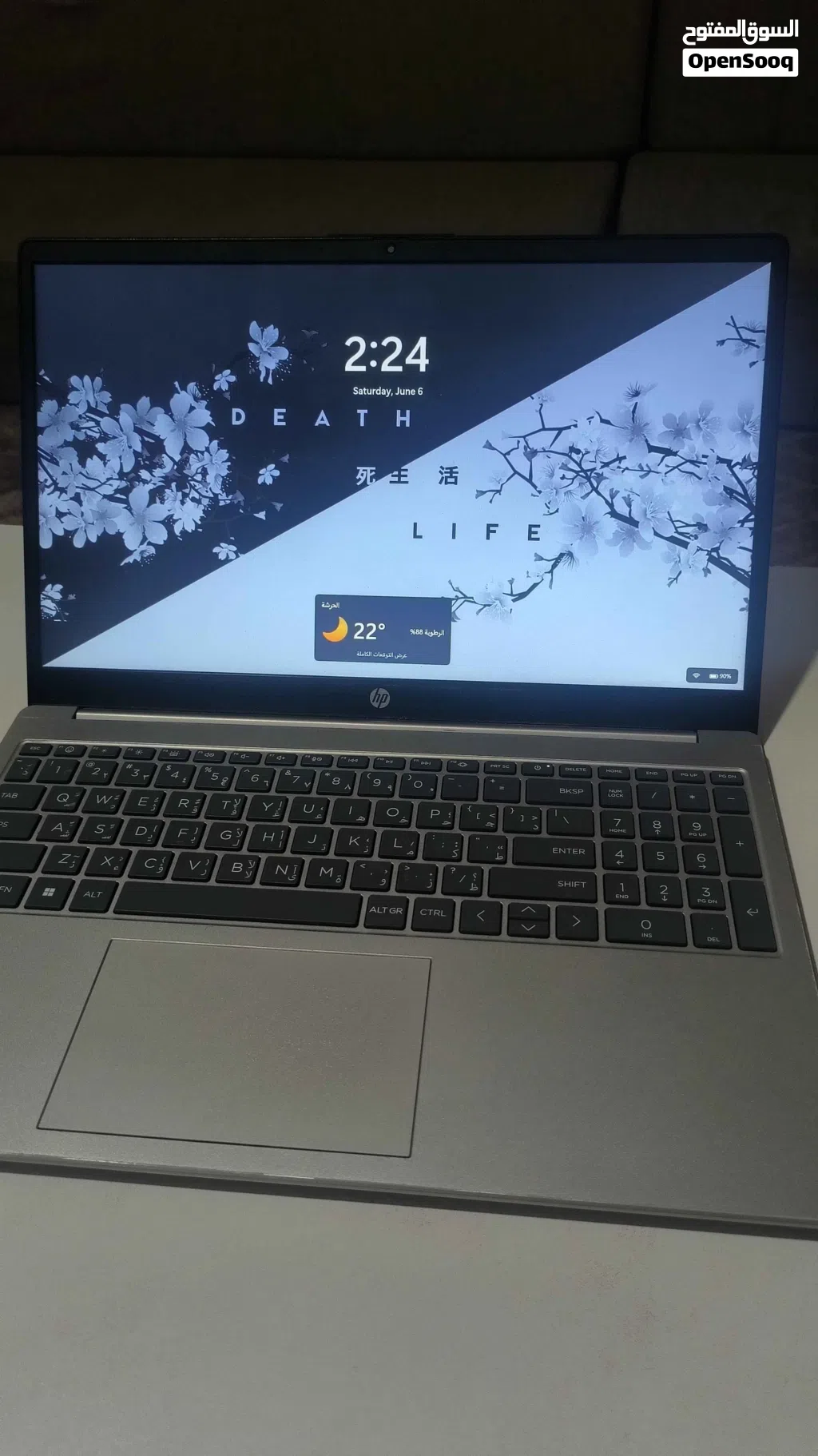 لاب توب hp للبيع بمواصفات جيدة للعب والدراسة