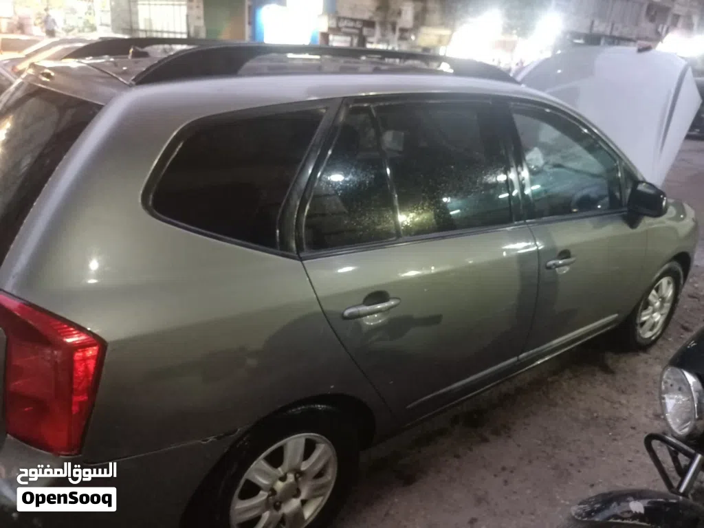 Kia Carens Prestige