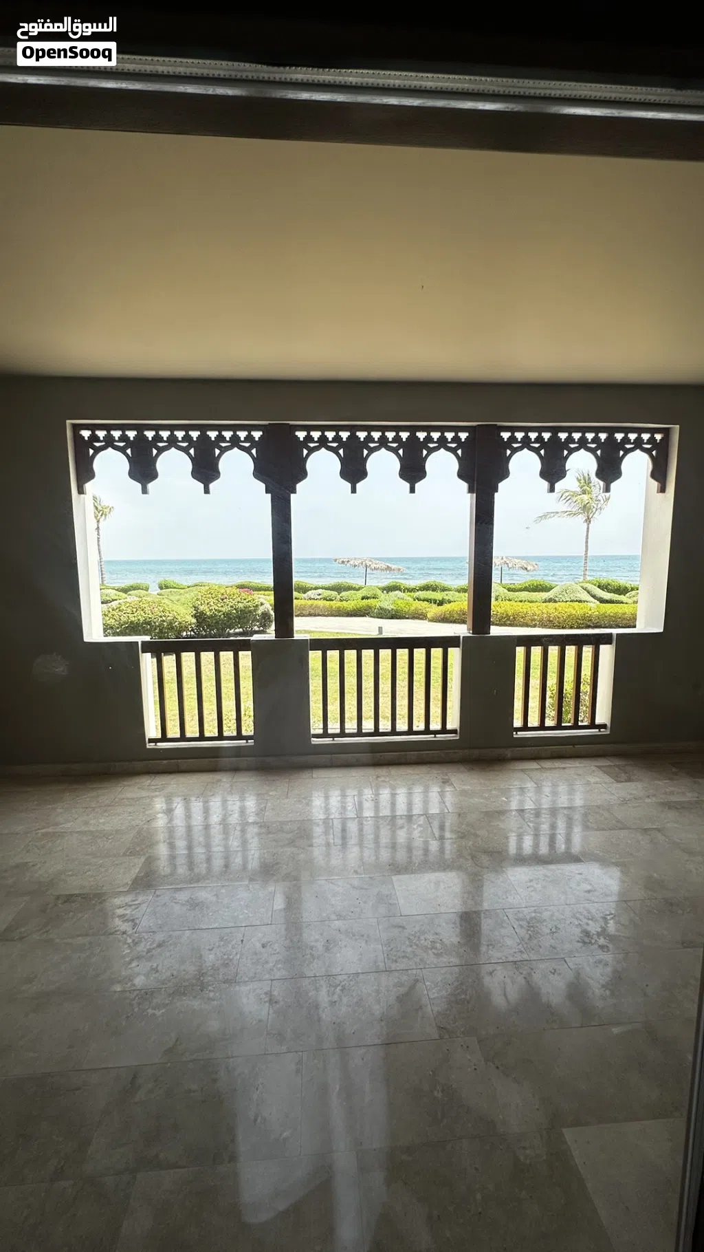 Two bedroom apartment Seaview for sale