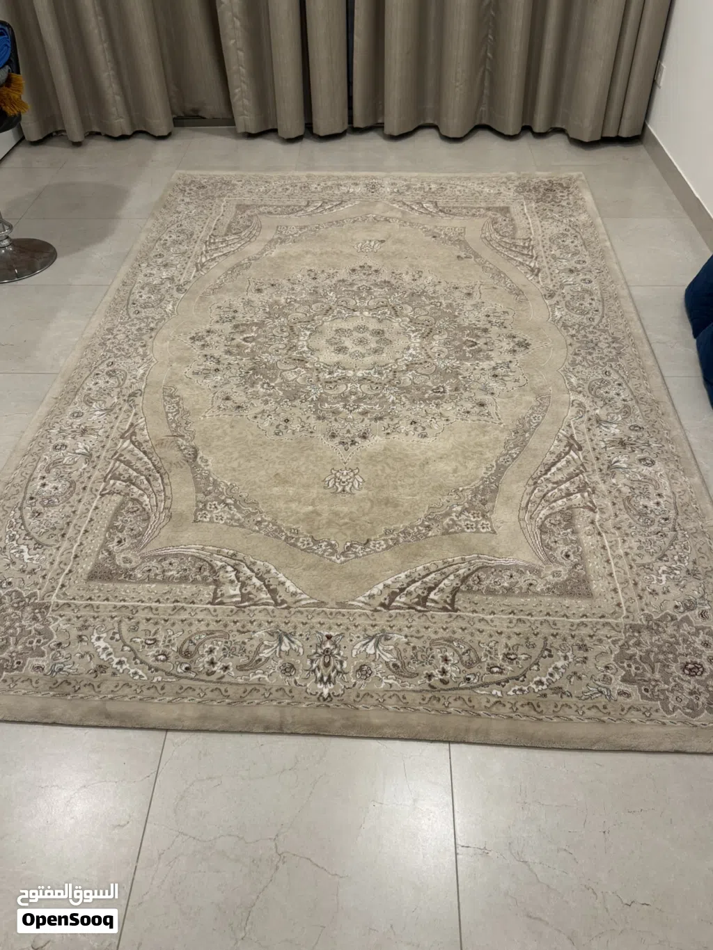 2 Turkish Carpets 200×300 cm – Classic Design – 15 OMR Each