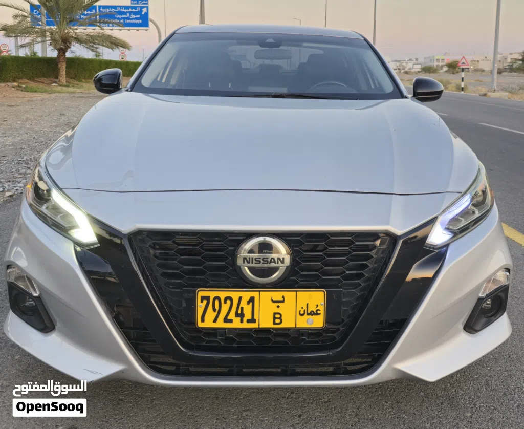 Nissan Altima SR