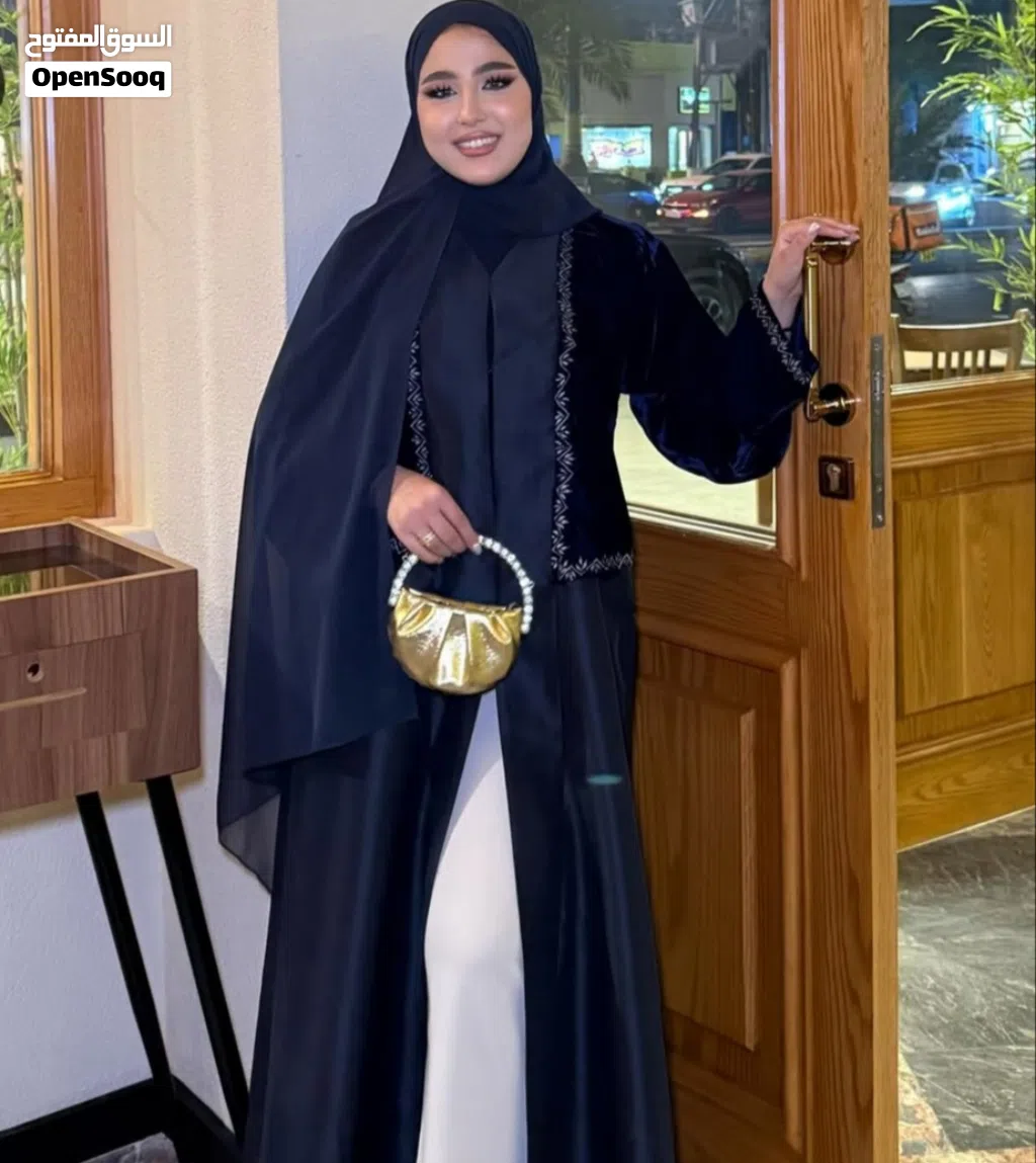 عبايه نسائية لون نيلي