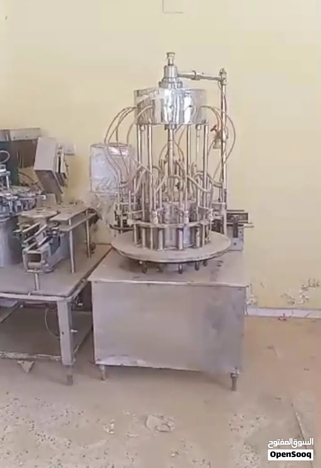 مصنع تعبية عصير