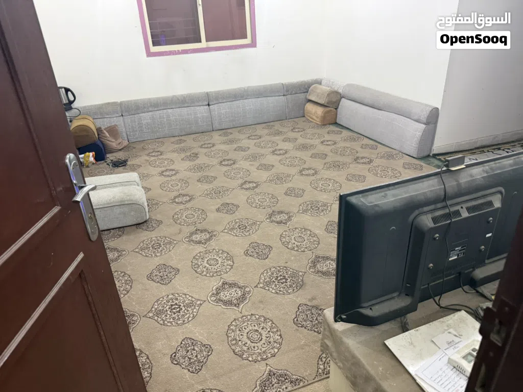 مطلوب شخص لمشاركة سكن بشقة مفروشة - سرير فردى