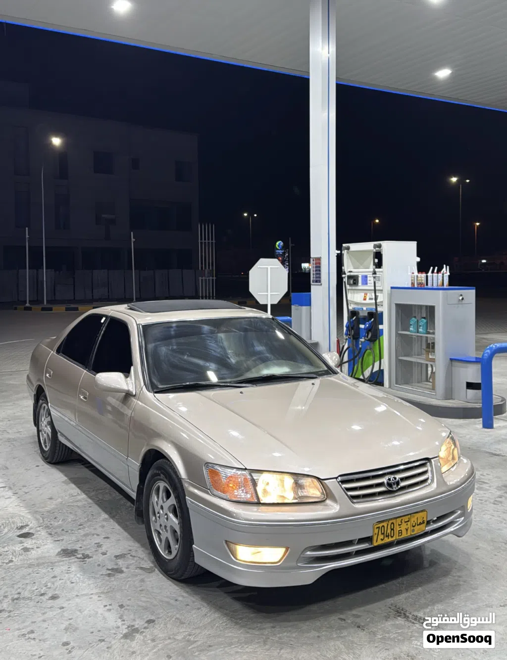 تويوتا كامري XLE