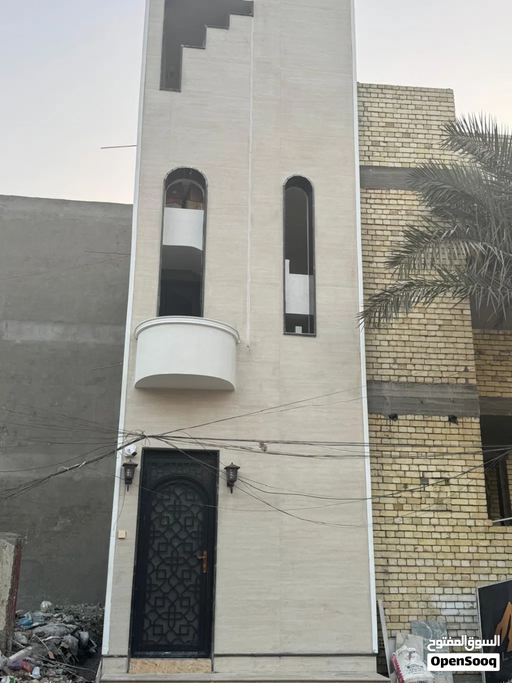 للبيع بيت في شارع فلسطين المهندسين مساحته 50 م