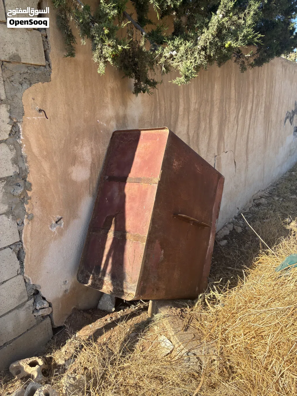 تنك ديزل بحالة جيدة من تحت