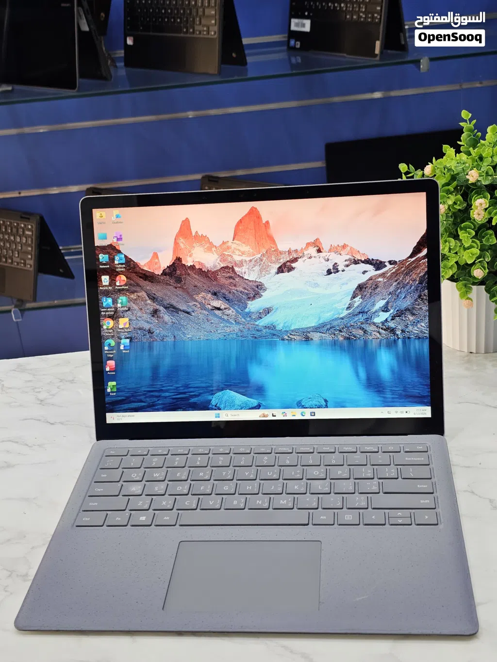 MICROSOFT SURFACE LAPTOP 2 INTEL CORE I7 PROCESSOR 8TH GENERATION16GB RAM 1TB SSD TOUCHSCREEN