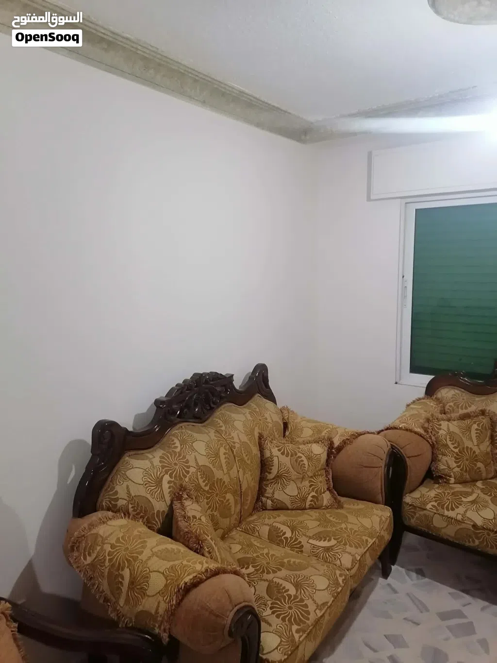 شقه سوبر ديلوكس صغيره للبيع طابق اول