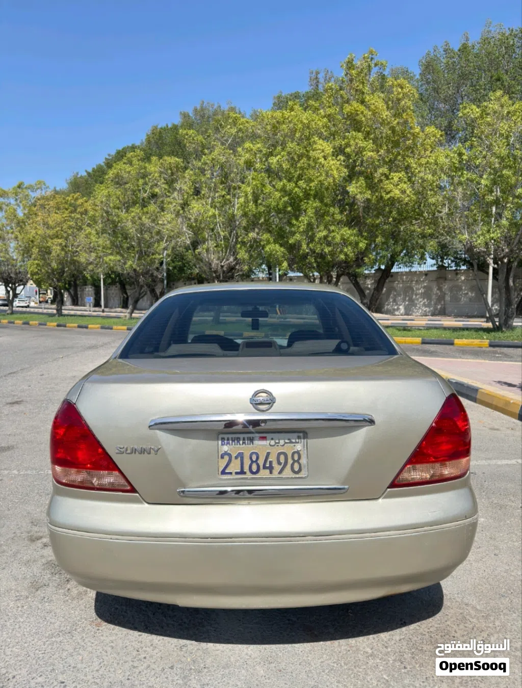 نيسان صني Standard