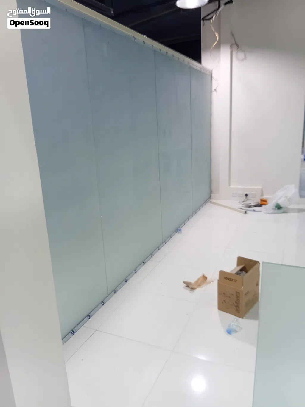فني ألمنيوم في الرياض تفصيل وتركيب وصيانة أبواب ونوافذومطابخ شتر، دبل جلاس، سلك ناموس، مفصلات، سحاب