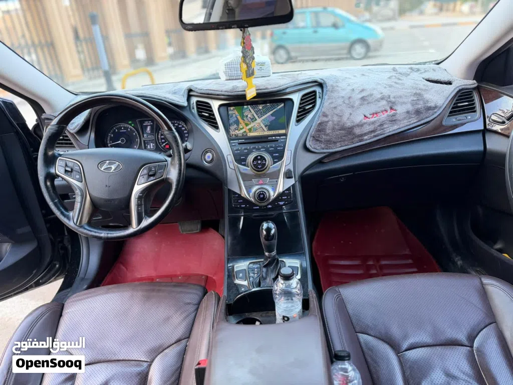 Hyundai Azera Standard