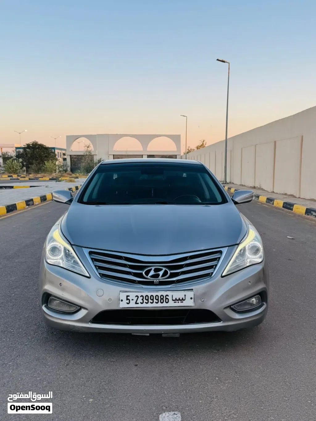 Hyundai Azera Standard