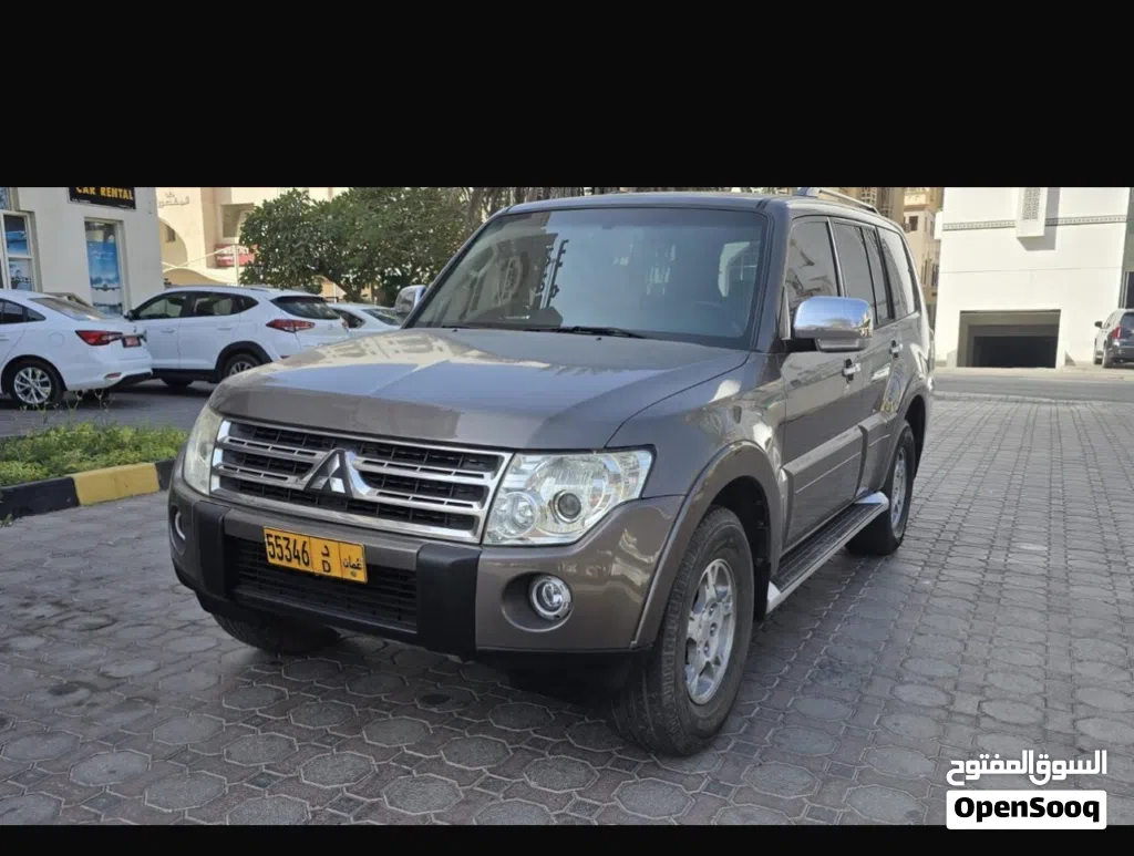 Mitsubishi Pajero Standard