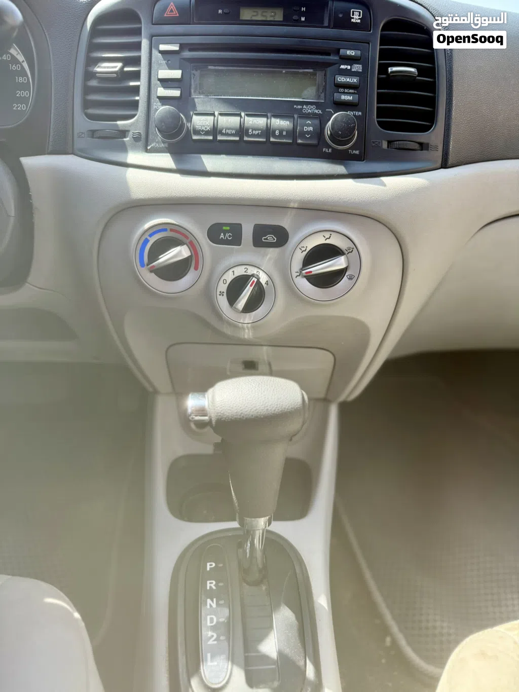 هيونداي اكسنت Limited