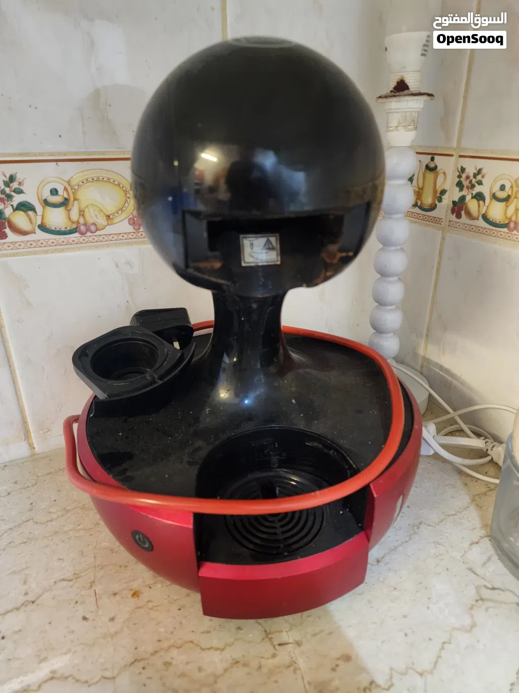 ماكينة قهوة وكابتشينو ونسكافيه و..... استعمال خفيف .