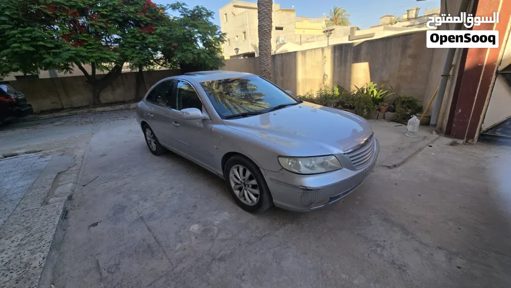Hyundai Azera Standard