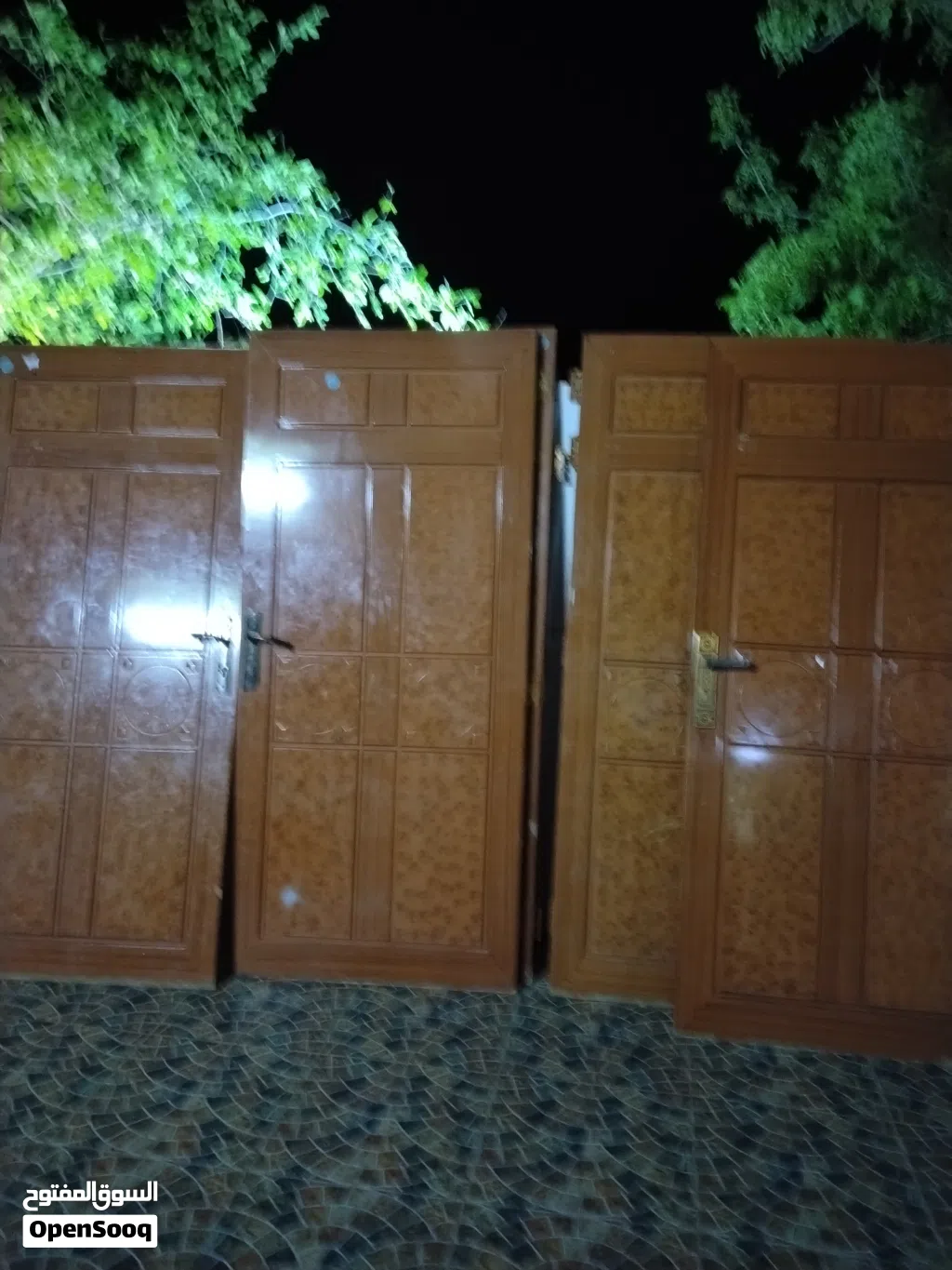ابواب مستعمله بحاله جيده فقط الباب ع عشره ريال