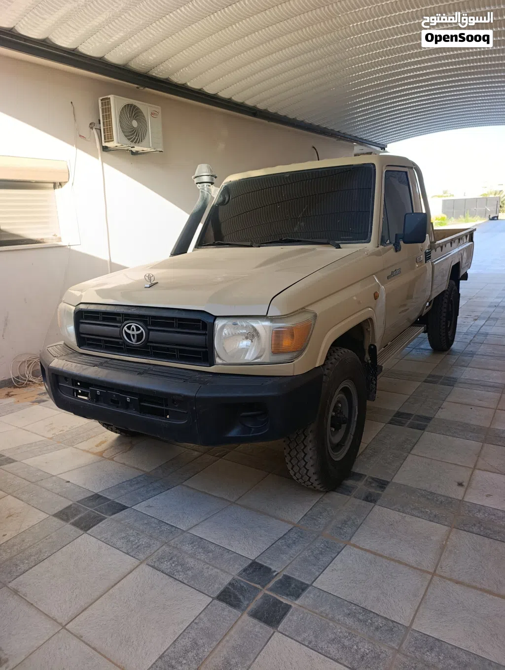 Toyota Land Cruiser Base