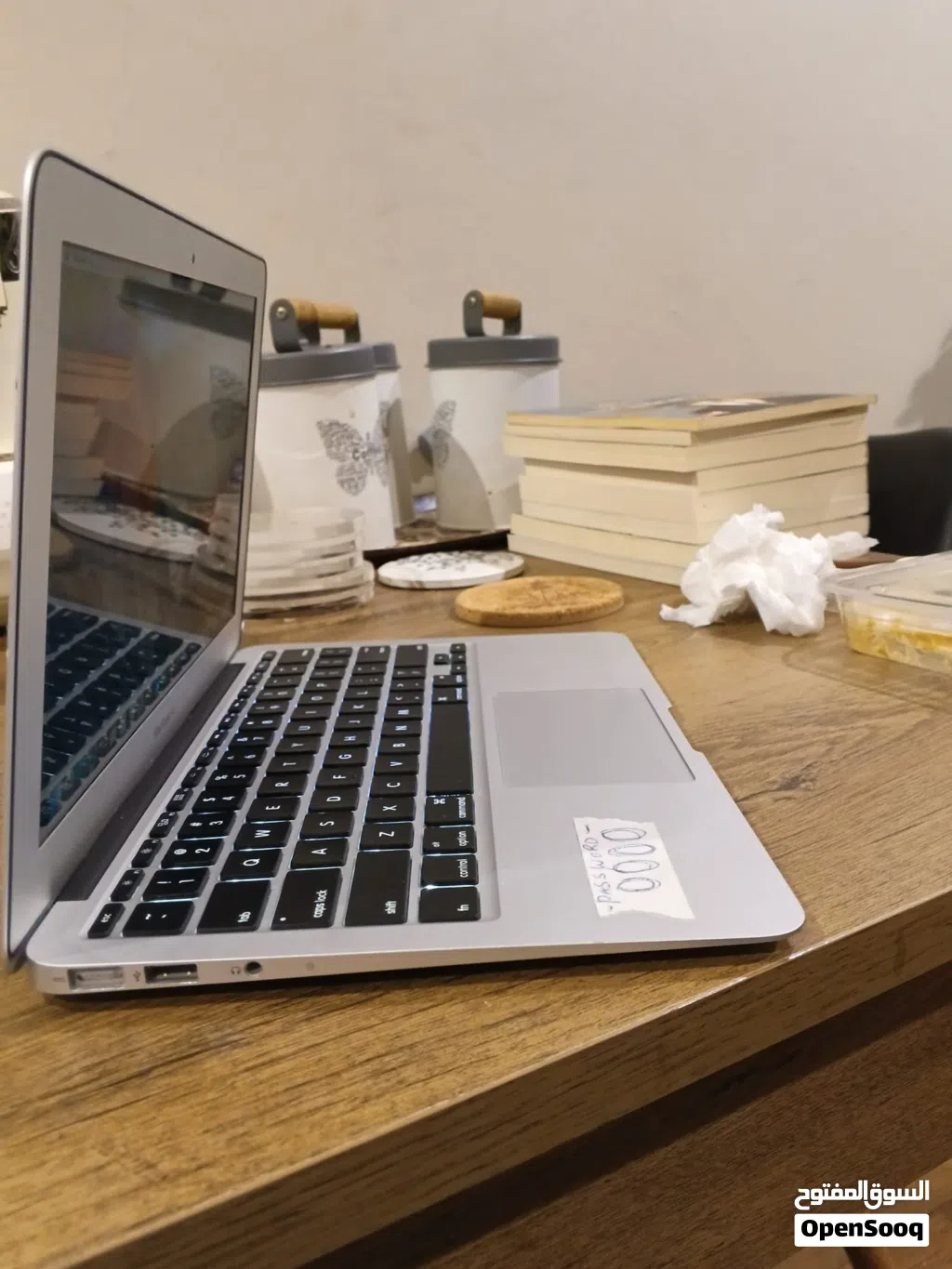 ماك بوك اير MacBook Air الحجم 11.7 مساحة 256