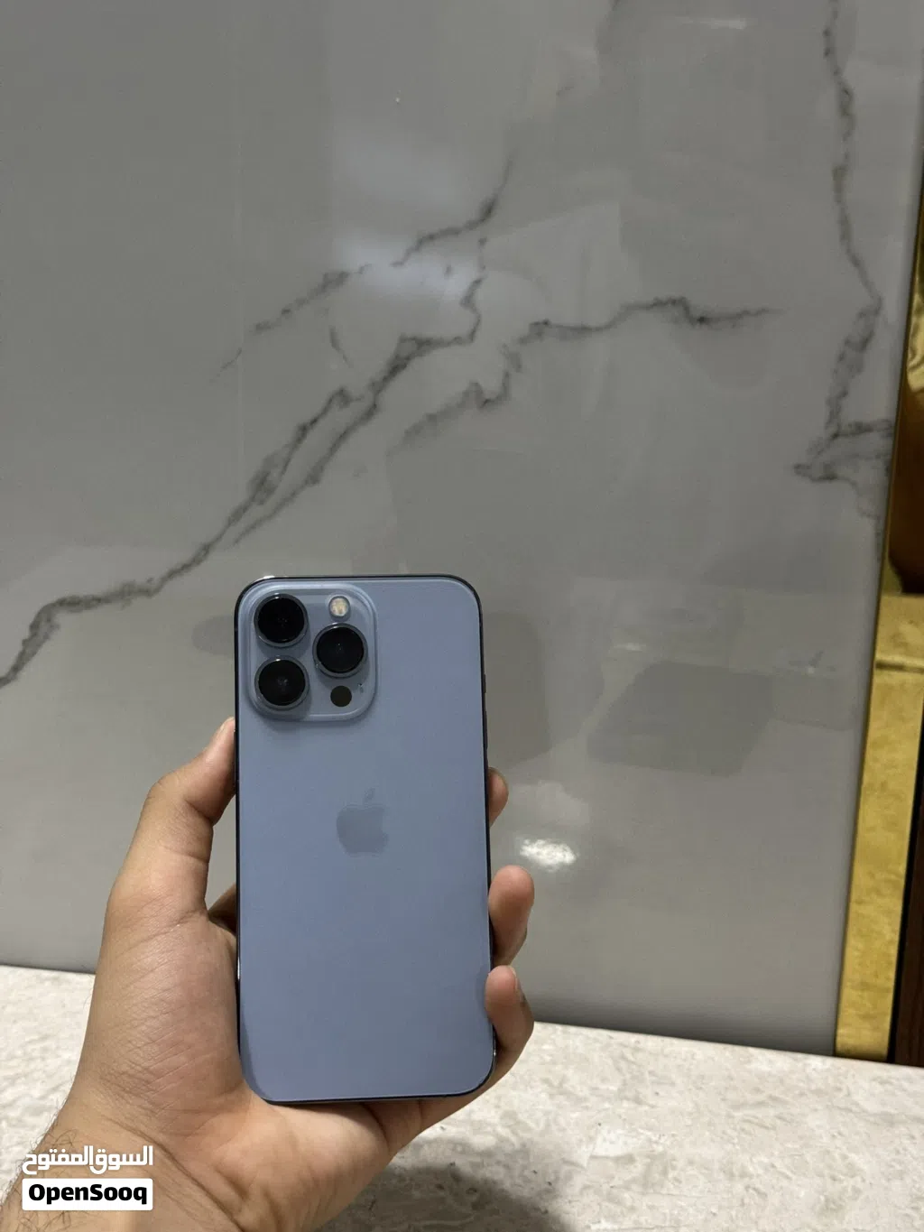 للبيع iPhone 13 Pro نظيف جداً وبحالة الوكالة