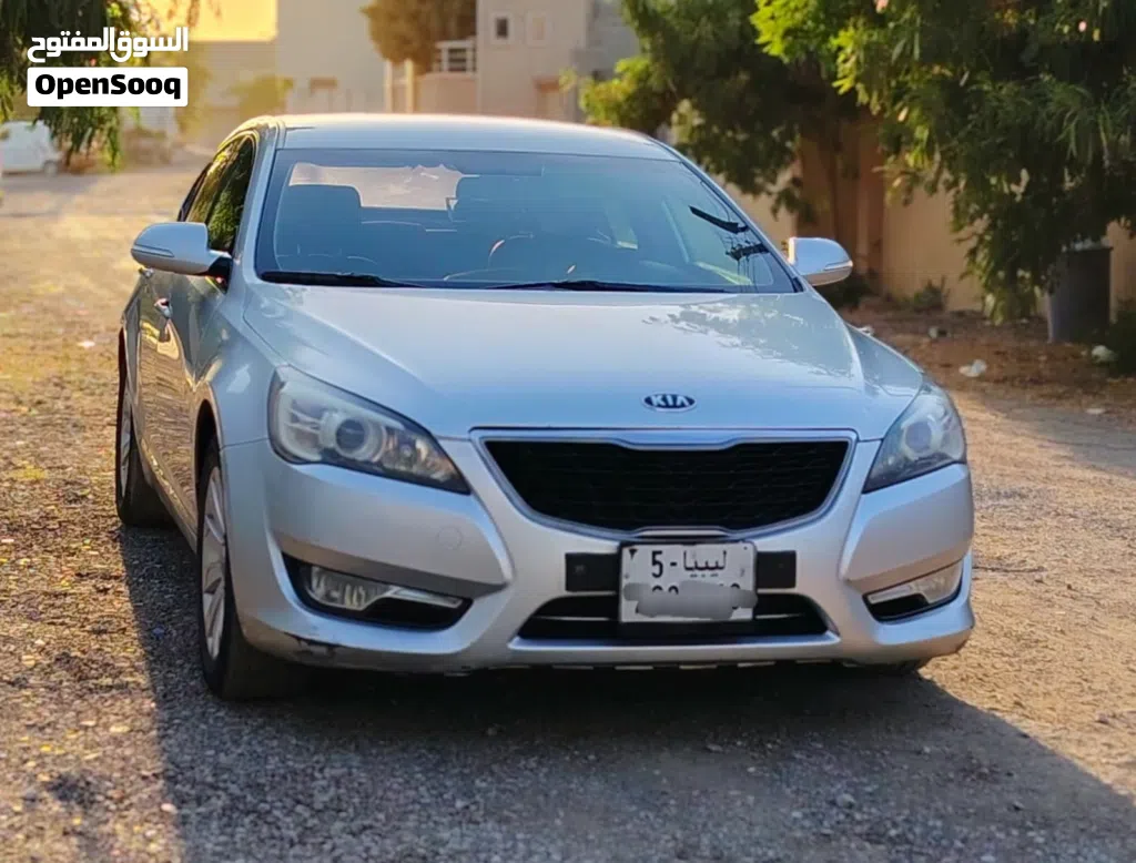 كيا كادينزا Limited