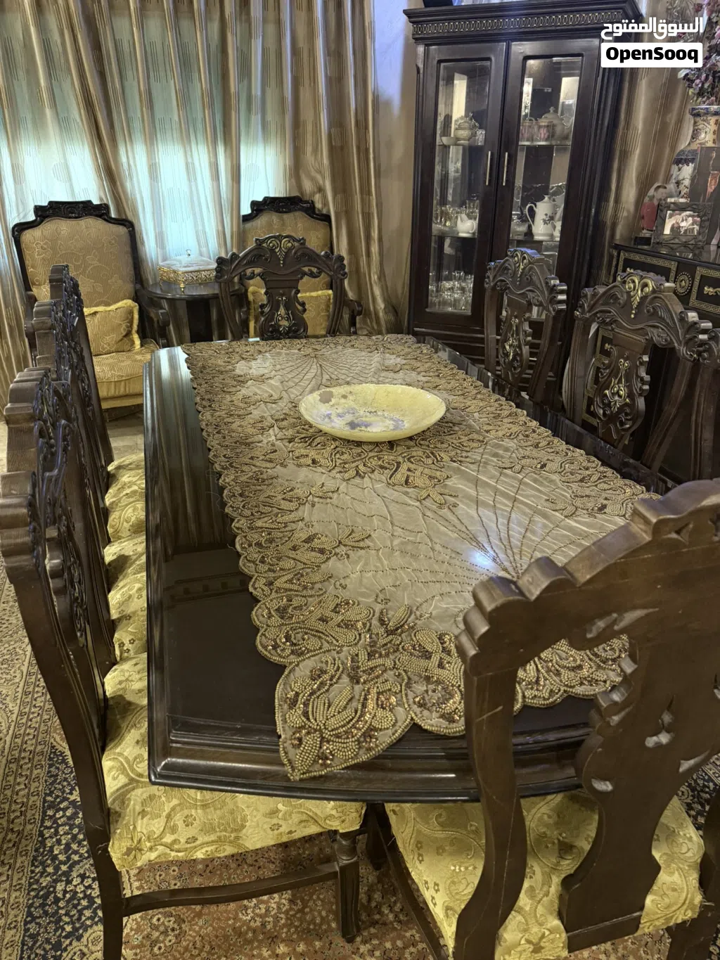 طاولة سفرة مع بوفيه خشب زان
