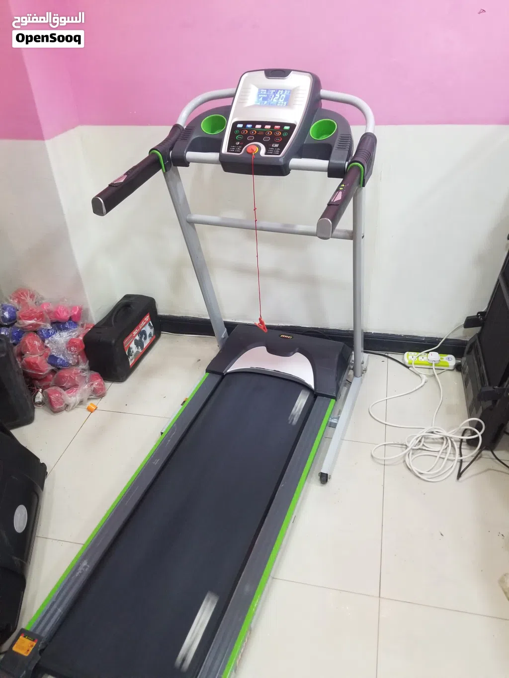 عرطة جهاز جري كهربائي نظيف كرت