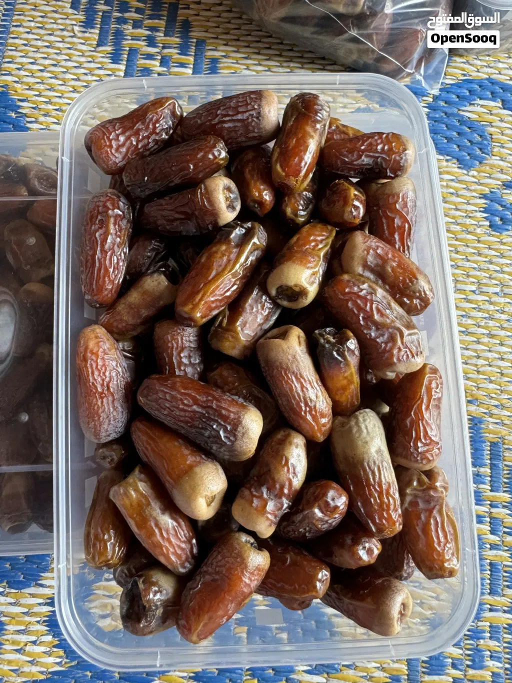 البيع تمر نغال درجه اولى وشب حبه كبيره انتاج هذي سنه