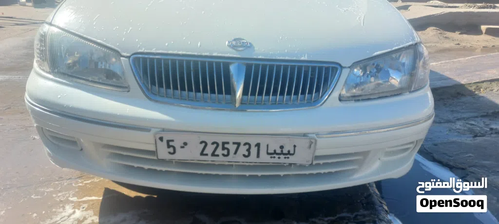 Nissan Sunny SL