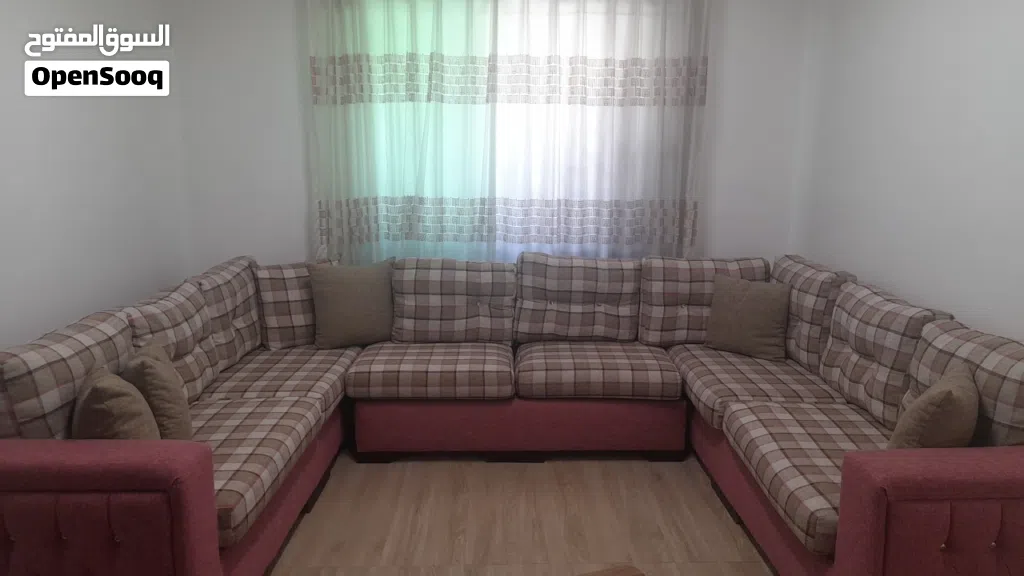 طقم كنب كورنر بحالة ممتازه جدا