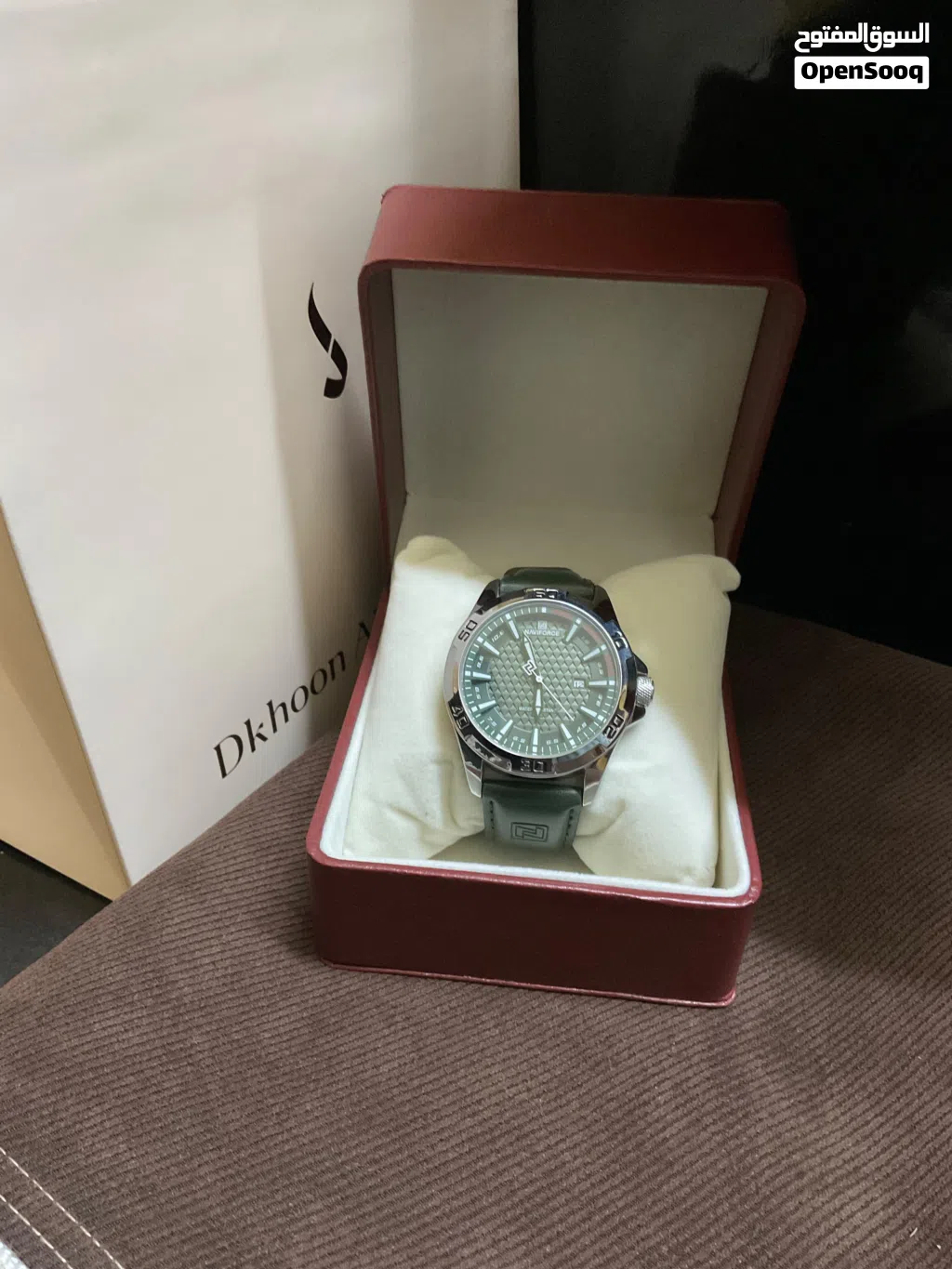 ساعة NAVIFORCE بحاله ممتازه وشكل رهيب