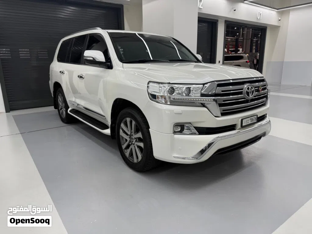 Toyota Land Cruiser VXR