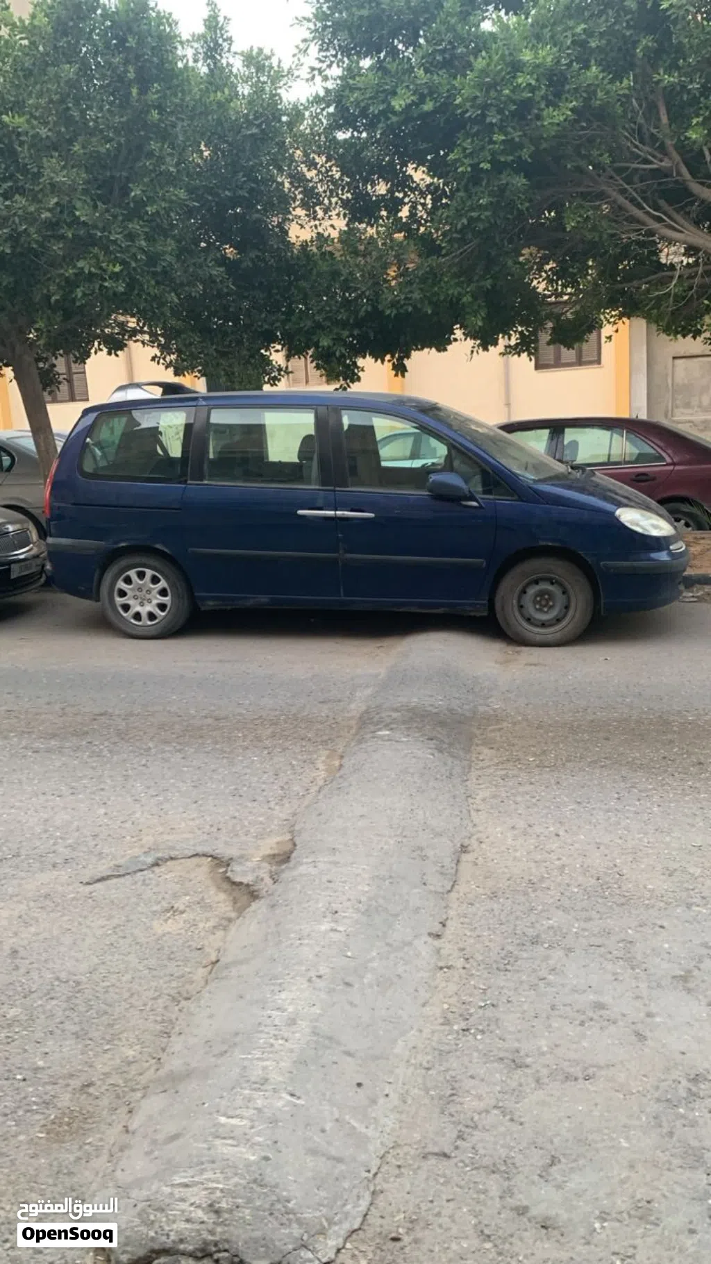بيجو 807