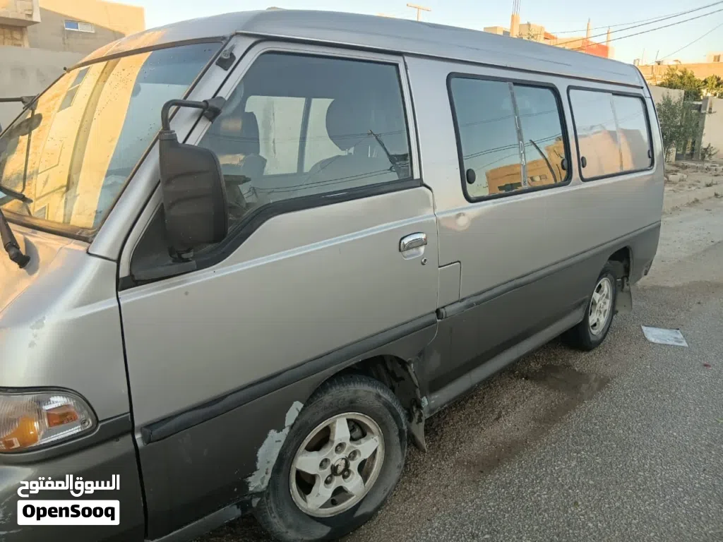 Hyundai H 100
