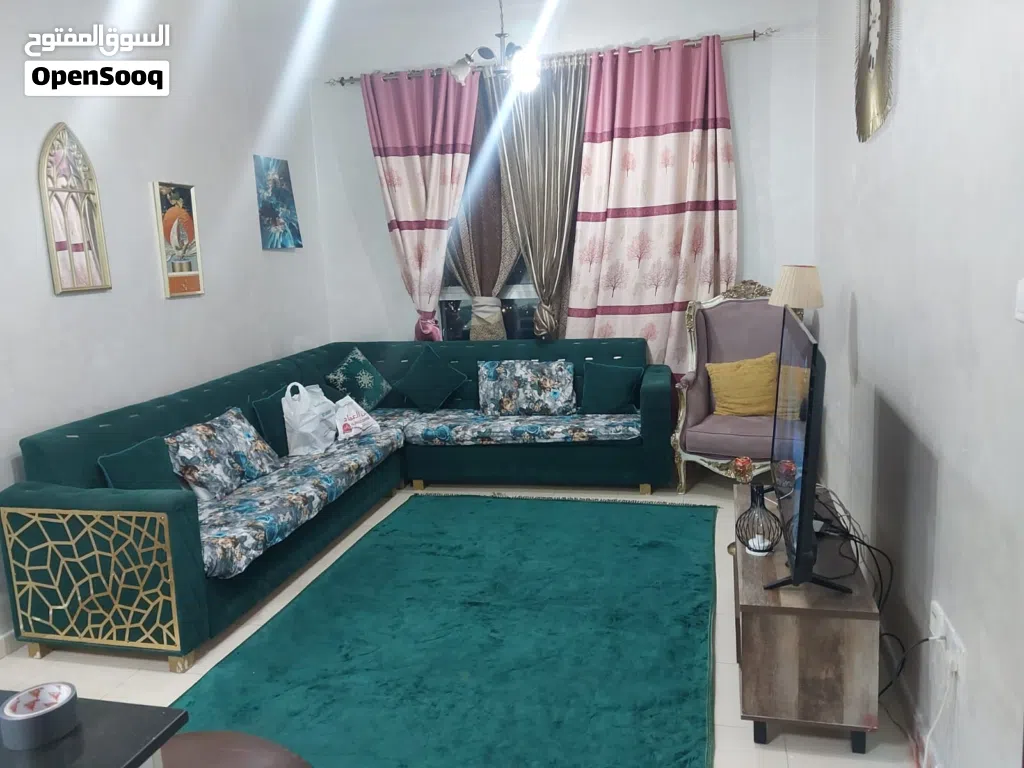 غرفه وصاله مفروش للايجار الشهري بعجمان ابراج السيتي تاور مع باركن خاص