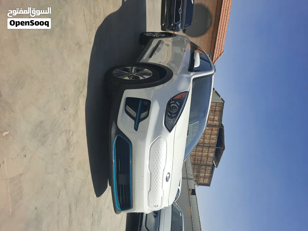 كيا نيرو EX Touring