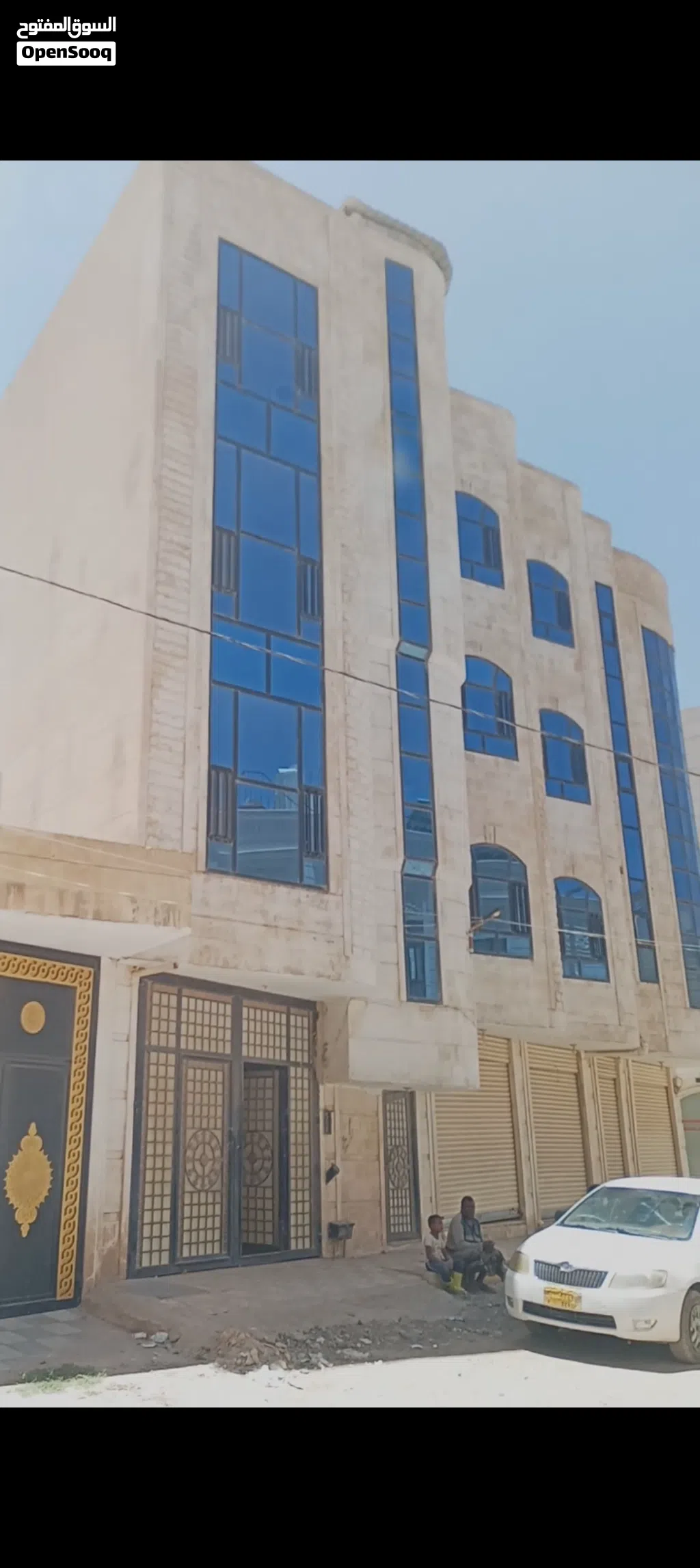 عماره ركنيه شارعين قلب بيت بوس 90مليون 4دور3فتحات و4شقق لكس عرطه ببلاش