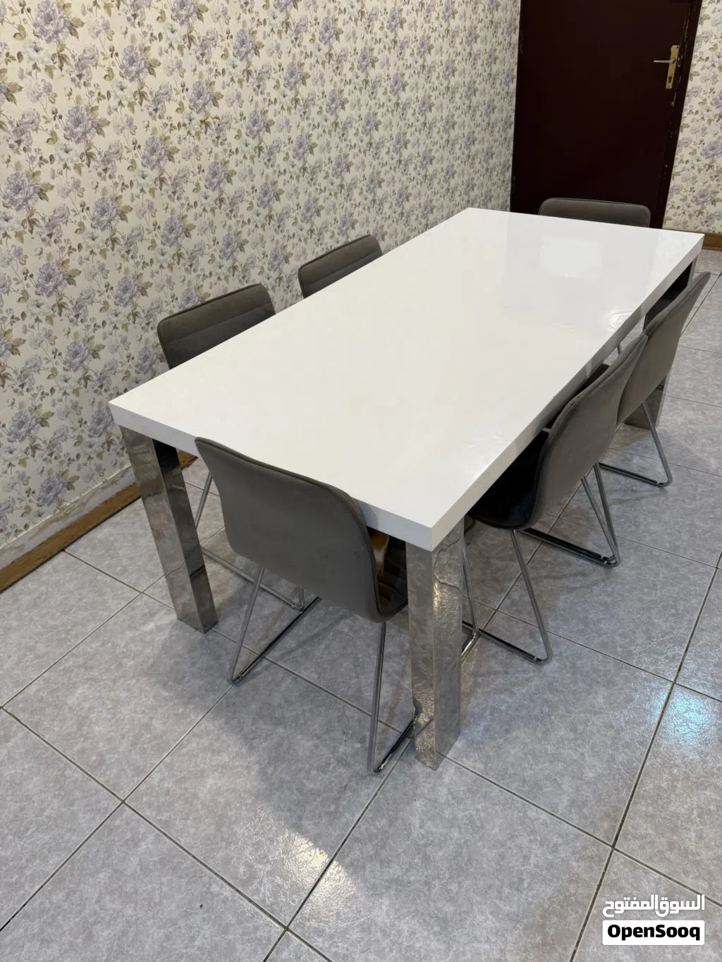 DINING TABLE ABYAT WITH 6 CHAIRS