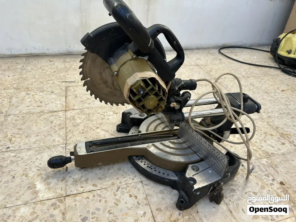 منشار قص زوايا كهربائي IBAW