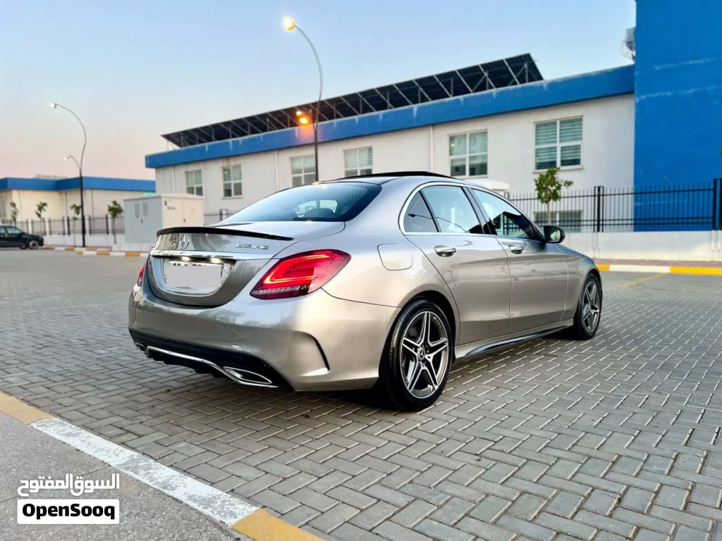 مرسيدس بنز الفئة-C C 300