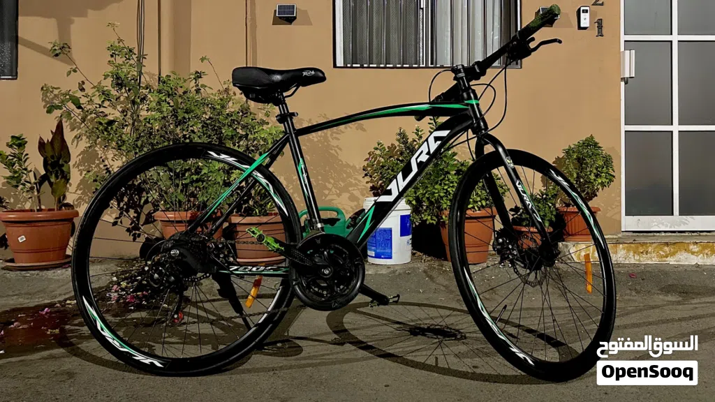 VLRA 700C Racing Road مقاس 28 بحاله شبه جديده استخدام نظيف